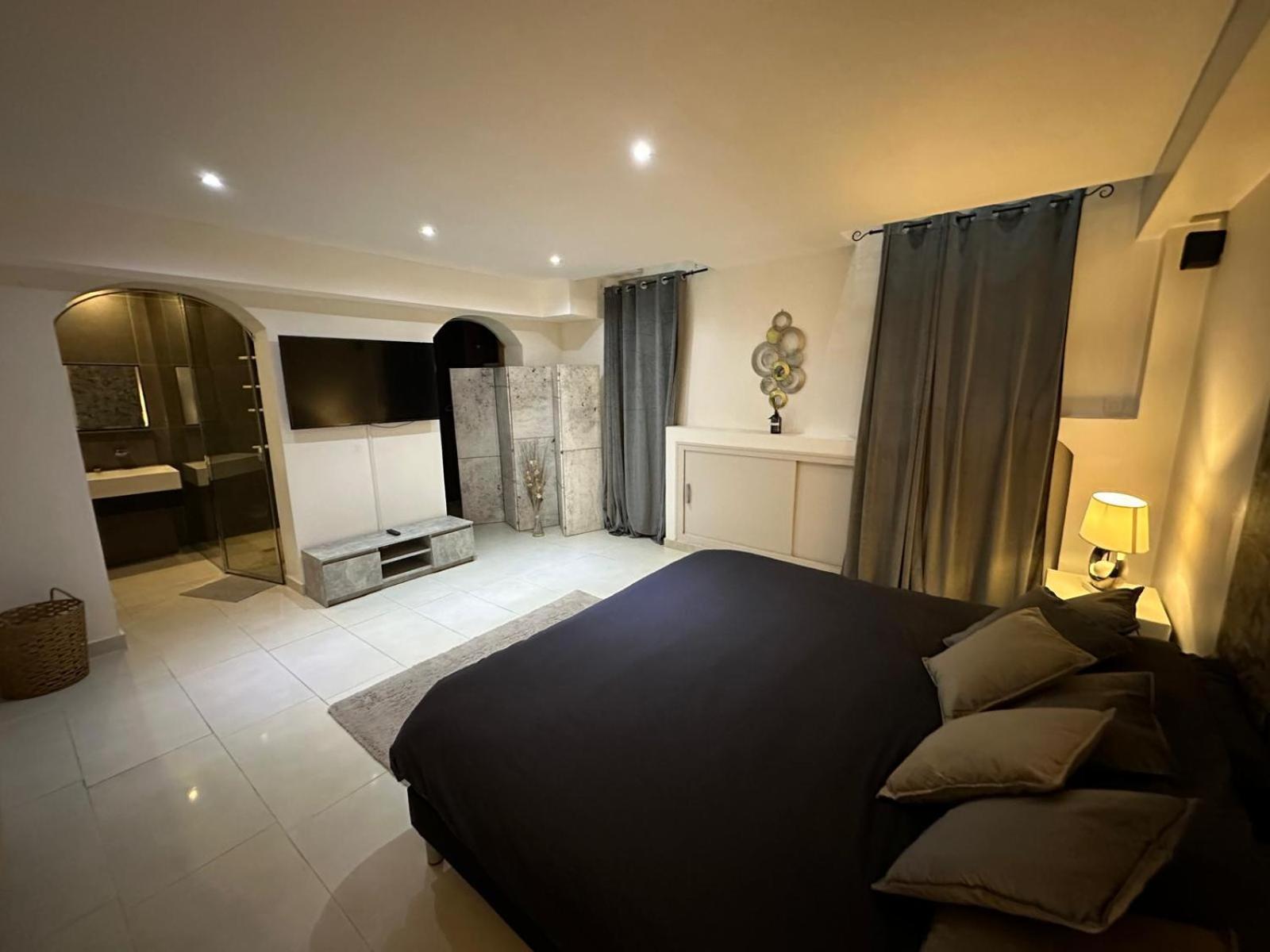 Les Champs Elysees-125M2 Modern And Spacious Paris Luaran gambar